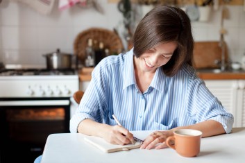 Transforming Your Vision: How to Set Achievable Smart Goals for Your Startup